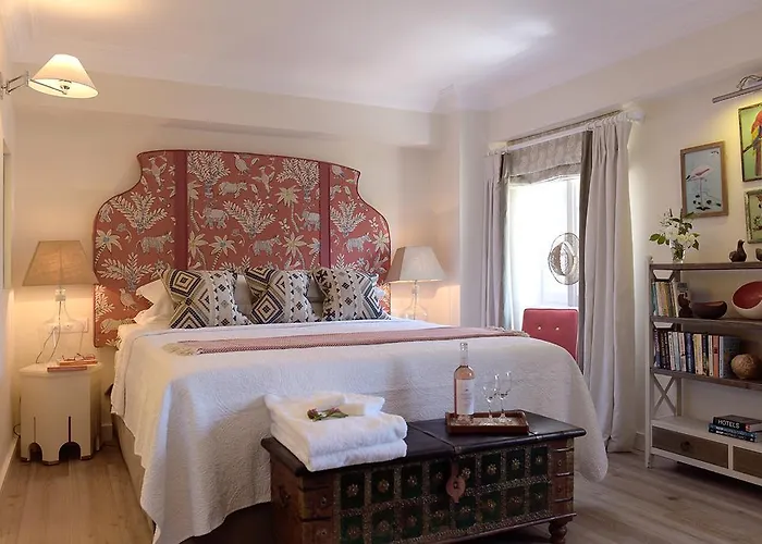 Durrell Liston Suites